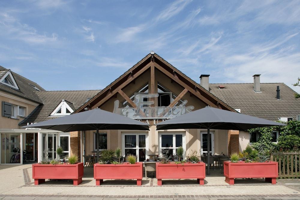 Logis Hotel L'Oree De Chartres - Barjouville Exteriör bild