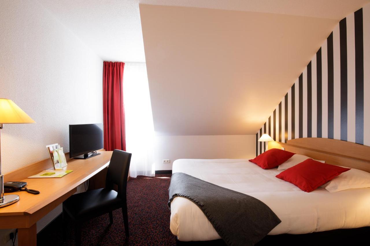 Logis Hotel L'Oree De Chartres - Barjouville Exteriör bild