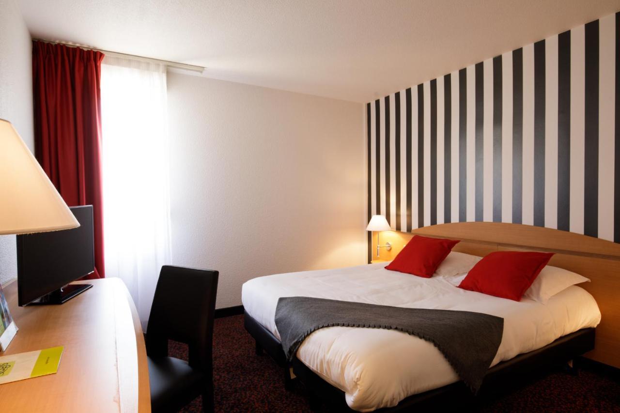 Logis Hotel L'Oree De Chartres - Barjouville Exteriör bild