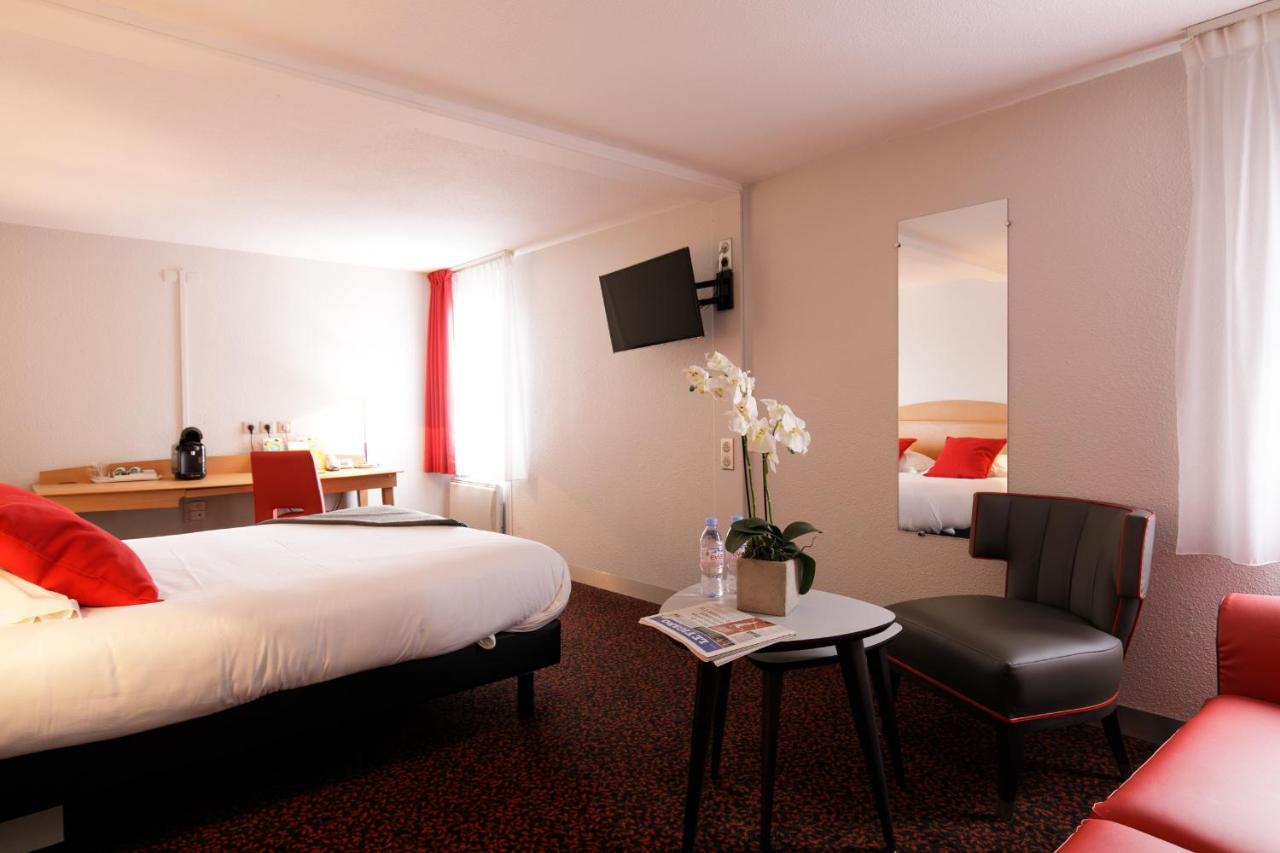 Logis Hotel L'Oree De Chartres - Barjouville Exteriör bild