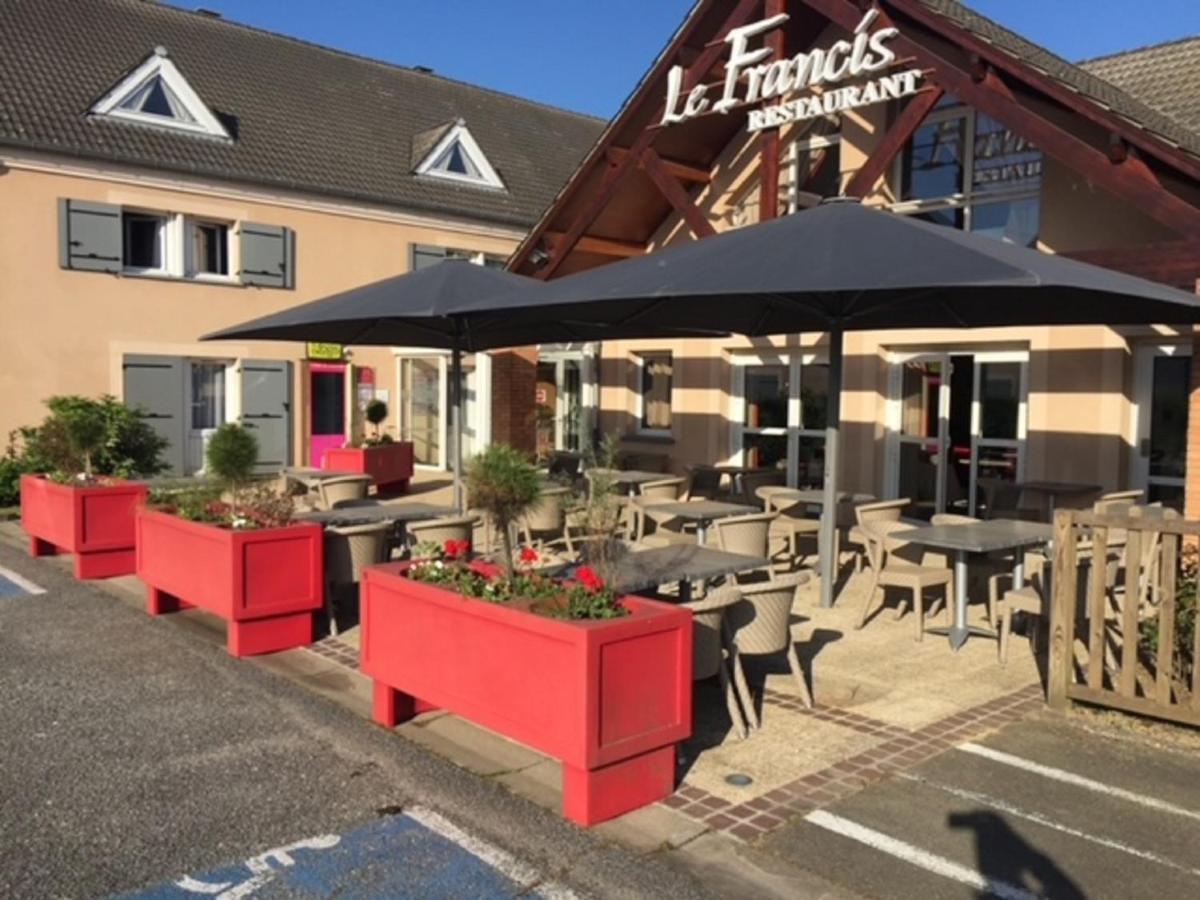 Logis Hotel L'Oree De Chartres - Barjouville Exteriör bild